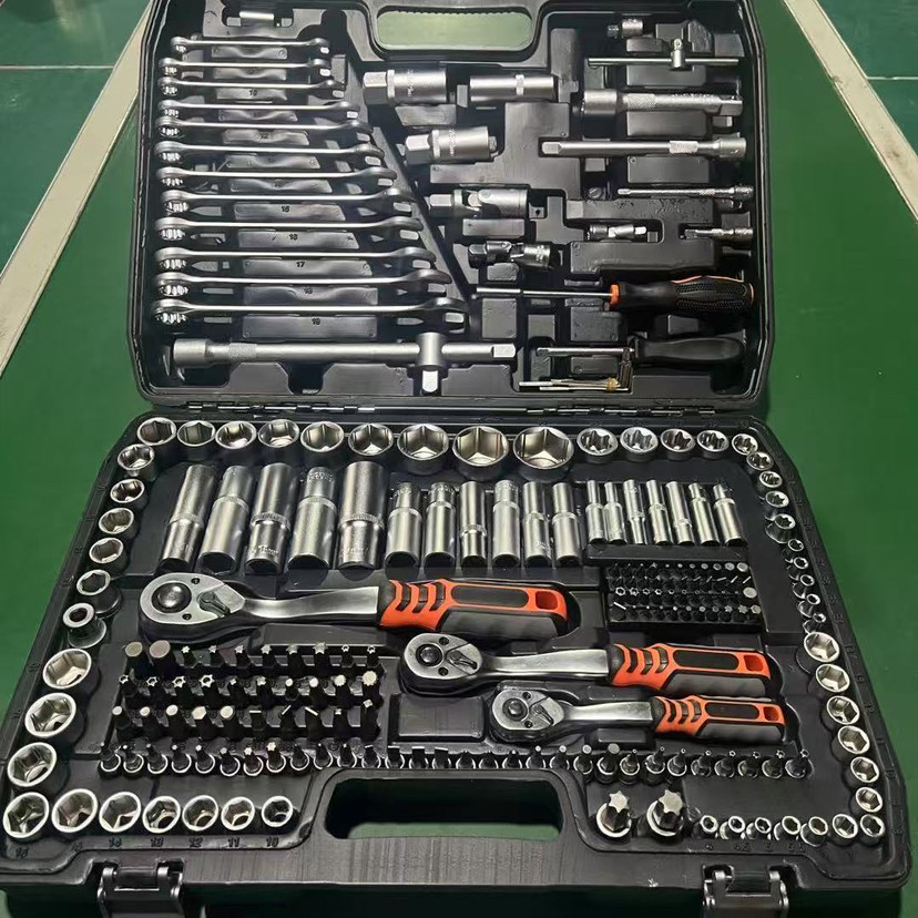 216-Piece DIY Auto Repair Tool - مراجعة Gardening Tools Set وسعره